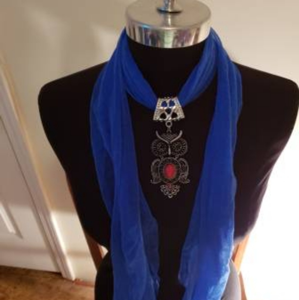 Your choice scarves with pendants